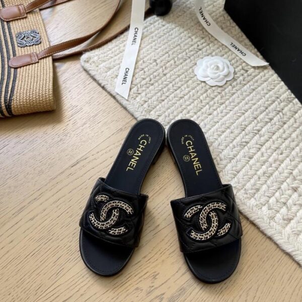 repliche,replica,perfette,siti di,affidabili,migliori siti,dove comprare,1:1,scarpe da ginnastica Ciabatte estive intrecciate Chanel, versione top (DDQU6)