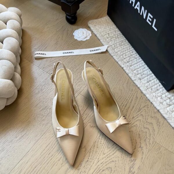 repliche,replica,perfette,siti di,affidabili,migliori siti,dove comprare,1:1,scarpe da ginnastica Chanel New Butterfly High Heels Series Top Edition (40CL1)