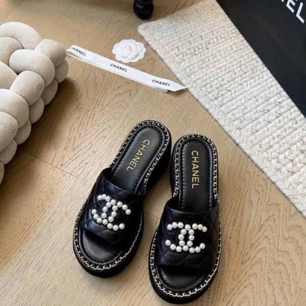 repliche,replica,perfette,siti di,affidabili,migliori siti,dove comprare,1:1,scarpe da ginnastica Sandali con catena Chanel Early Spring, nuova serie, versione top (5HODO)
