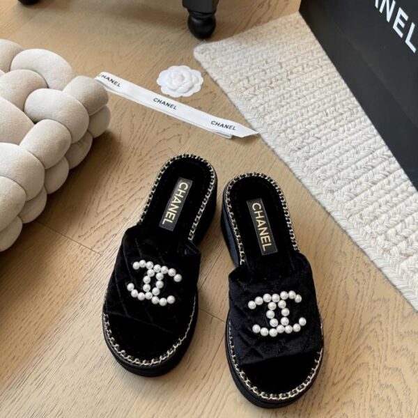 repliche,replica,perfette,siti di,affidabili,migliori siti,dove comprare,1:1,scarpe da ginnastica Sandali con catena Chanel Early Spring, nuova serie, versione top (G6SYV)