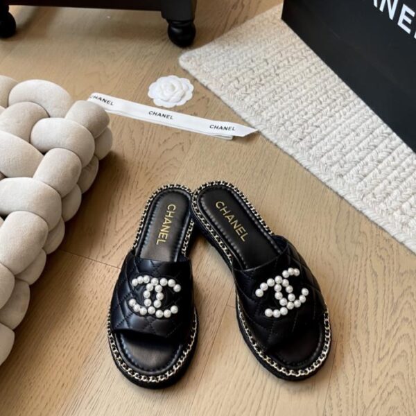 repliche,replica,perfette,siti di,affidabili,migliori siti,dove comprare,1:1,scarpe da ginnastica Sandali con catena Chanel Early Spring, nuova serie, versione top (GFY93)