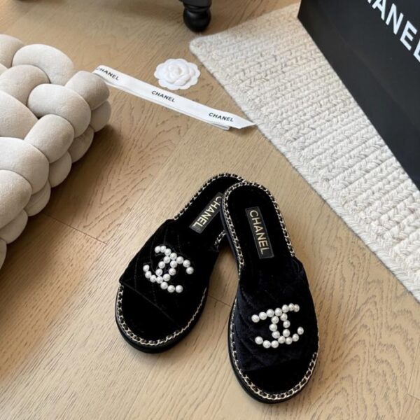 repliche,replica,perfette,siti di,affidabili,migliori siti,dove comprare,1:1,scarpe da ginnastica Sandali con catena Chanel Early Spring, nuova serie, versione top (XD27R)