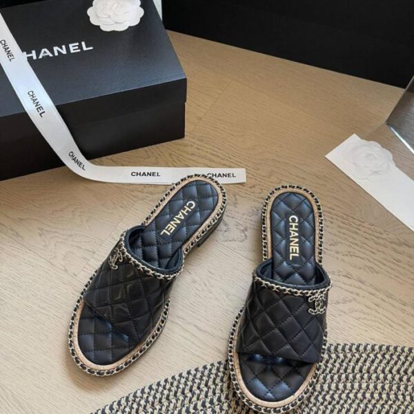 repliche,replica,perfette,siti di,affidabili,migliori siti,dove comprare,1:1,scarpe da ginnastica Sandali da spiaggia Chanel della nuova serie primavera ed estate (H7L5K)