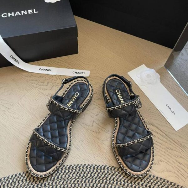 repliche,replica,perfette,siti di,affidabili,migliori siti,dove comprare,1:1,scarpe da ginnastica Sandali da spiaggia Chanel della nuova serie primavera ed estate (K8CVM)