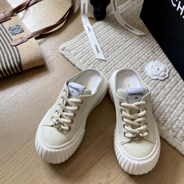 repliche,replica,perfette,siti di,affidabili,migliori siti,dove comprare,1:1,scarpe da ginnastica Sneakers Chanel con suola spessa, versione top, primavera/estate (1FP32)