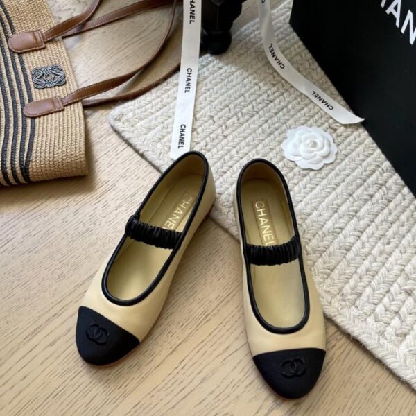 repliche,replica,perfette,siti di,affidabili,migliori siti,dove comprare,1:1,scarpe da ginnastica Scarpe Chanel Primavera/Estate, nuova serie Mary Jane, edizione speciale (UB0ZF)