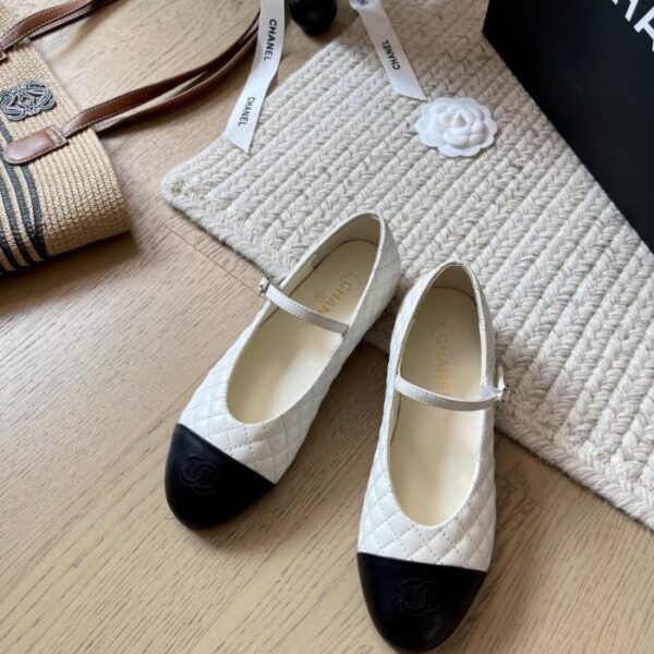 repliche,replica,perfette,siti di,affidabili,migliori siti,dove comprare,1:1,scarpe da ginnastica Chanel New Mary Jane Flats Versione Top (TV94F)