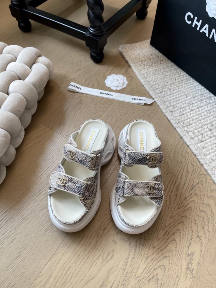 repliche,replica,perfette,siti di,affidabili,migliori siti,dove comprare,1:1,scarpe da ginnastica Nuovi sandali Chanel con suola spessa in velcro, serie Top Edition (WBX8L) repliche,replica,perfette,siti di,affidabili,migliori siti,dove comprare,1:1,scarpe da ginnastica Nuovi sandali Chanel con suola spessa in velcro, serie Top Edition (WBX8L)
