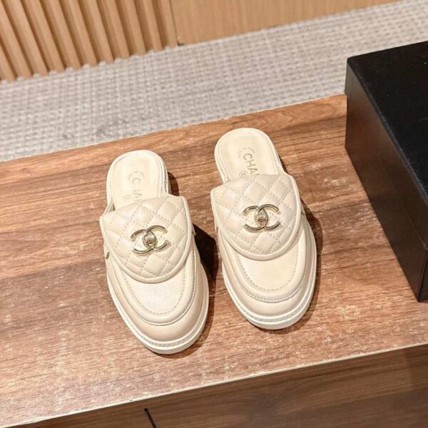 Mocassini Chanel vintage con motivo a rombi, stile classico retr貌 (82O3L)