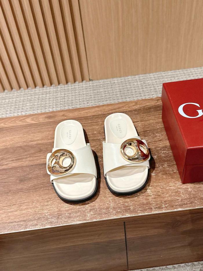 repliche,replica,perfette,siti di,affidabili,migliori siti,dove comprare,1:1,scarpe da ginnastica Nuove ciabatte da spiaggia Gucci con velcro, ciabatte in pelle con fibbia G a forma di diamante (M0PKB) repliche,replica,perfette,siti di,affidabili,migliori siti,dove comprare,1:1,scarpe da ginnastica Nuove ciabatte da spiaggia Gucci con velcro, ciabatte in pelle con fibbia G a forma di diamante (M0PKB)