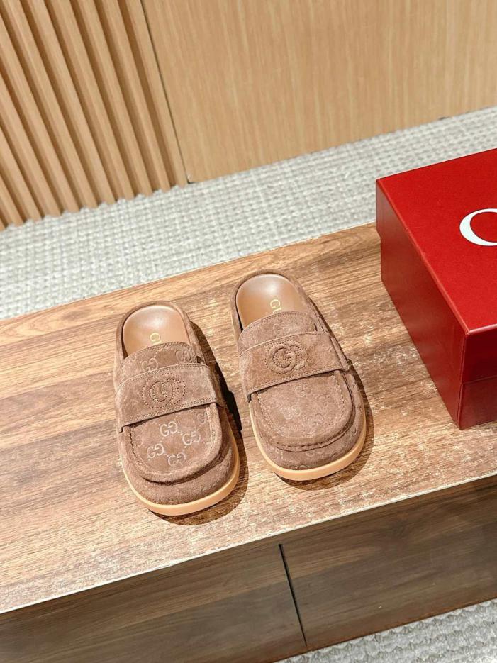 repliche,replica,perfette,siti di,affidabili,migliori siti,dove comprare,1:1,scarpe da ginnastica Gucci, nuovo modello di mule Birkenstock con punta aperta e suola spessa (JDIIO) repliche,replica,perfette,siti di,affidabili,migliori siti,dove comprare,1:1,scarpe da ginnastica Gucci, nuovo modello di mule Birkenstock con punta aperta e suola spessa (JDIIO)