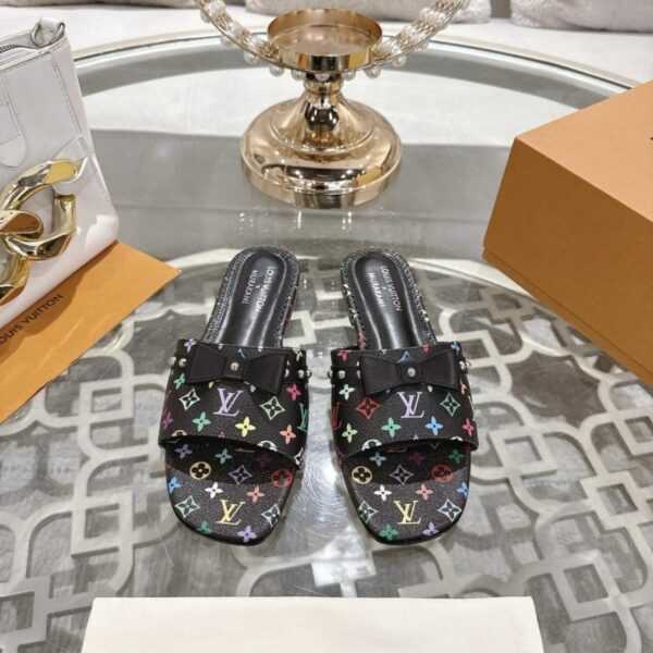 repliche,replica,perfette,siti di,affidabili,migliori siti,dove comprare,1:1,scarpe da ginnastica Louis Vuitton LV x TM 6AM Takashi Murakami ha co-branded le pantofole piatte con fiocco in fiore di ciliegio, versione superiore (BNVL9)