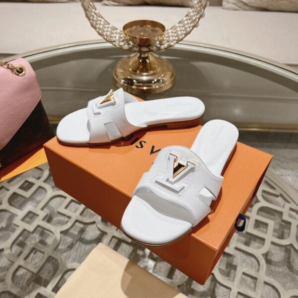 repliche,replica,perfette,siti di,affidabili,migliori siti,dove comprare,1:1,scarpe da ginnastica Louis Vuitton si concentra sull’ultima versione delle pantofole (VHJFZ)