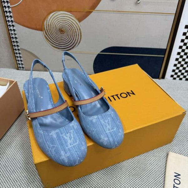 repliche,replica,perfette,siti di,affidabili,migliori siti,dove comprare,1:1,scarpe da ginnastica La versione top dei nuovi sandali con tacco a blocco di LV, questo sandalo Helios (DHXBB)