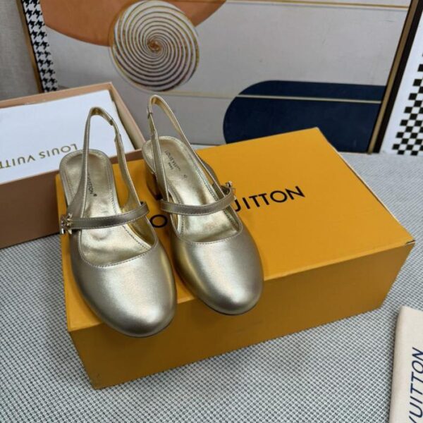 repliche,replica,perfette,siti di,affidabili,migliori siti,dove comprare,1:1,scarpe da ginnastica La versione top dei nuovi sandali con tacco a blocco di LV, questo sandalo Helios (VIPSK)