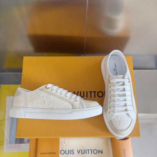 repliche,replica,perfette,siti di,affidabili,migliori siti,dove comprare,1:1,scarpe da ginnastica L’ultima serie Lagoon di Louis Vuitton, denim con suola spessa, monogramma in rilievo, scarpe sportive casual con suola spessa, scarpe da skateboard, versione top (275DI)