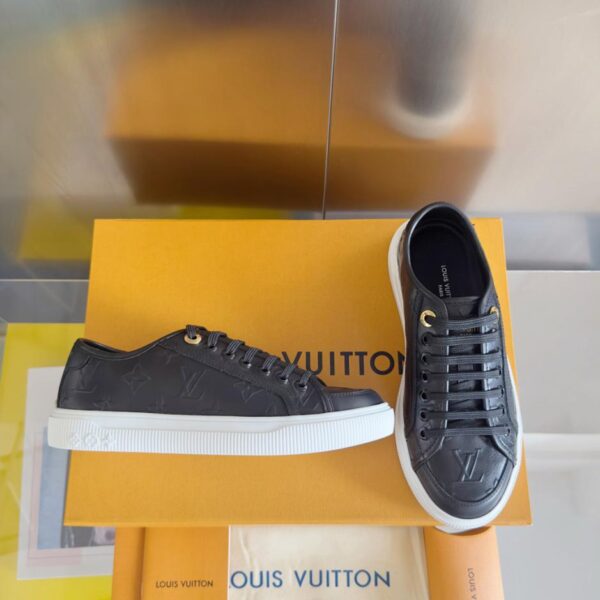repliche,replica,perfette,siti di,affidabili,migliori siti,dove comprare,1:1,scarpe da ginnastica L’ultima serie Lagoon di Louis Vuitton, scarpe sportive casual con suola spessa, monogramma in rilievo, scarpe da skateboard, versione top (2GHI8)
