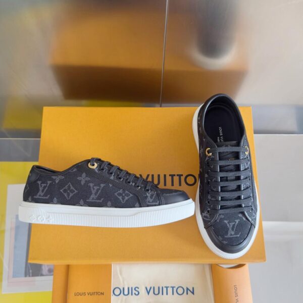 repliche,replica,perfette,siti di,affidabili,migliori siti,dove comprare,1:1,scarpe da ginnastica L’ultima serie Lagoon di Louis Vuitton, denim con suola spessa, monogramma in rilievo, scarpe sportive casual con suola spessa, scarpe da skateboard, versione top (TN90Z)