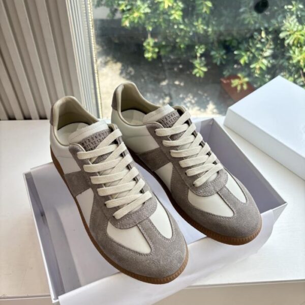 repliche,replica,perfette,siti di,affidabili,migliori siti,dove comprare,1:1,scarpe da ginnastica MaisonMargiela MM6 Scarpe casual da allenamento tedesche G035 versione top (HF3UD)