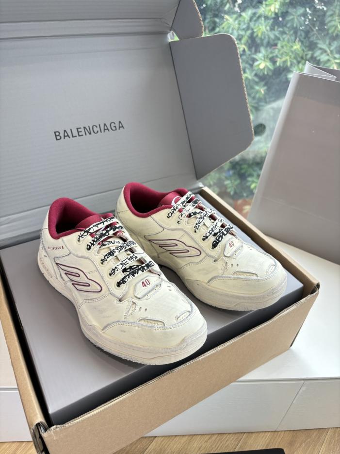 repliche,replica,perfette,siti di,affidabili,migliori siti,dove comprare,1:1,scarpe da ginnastica Sneakers BaLenciaga Winter Hamptons G086 di alta qualità (PE43S) repliche,replica,perfette,siti di,affidabili,migliori siti,dove comprare,1:1,scarpe da ginnastica Sneakers BaLenciaga Winter Hamptons G086 di alta qualità (PE43S)