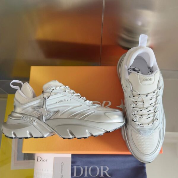 repliche,replica,perfette,siti di,affidabili,migliori siti,dove comprare,1:1,scarpe da ginnastica Lewis Hamilton x Dior B44 Blade Series Limited Edition Gradient Color Sneakers da uomo, versione top (96IV4)