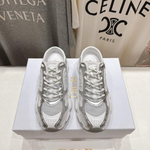 Sneakers casual Dior Vibe mezza slip, versione avanzata (8PIL4)