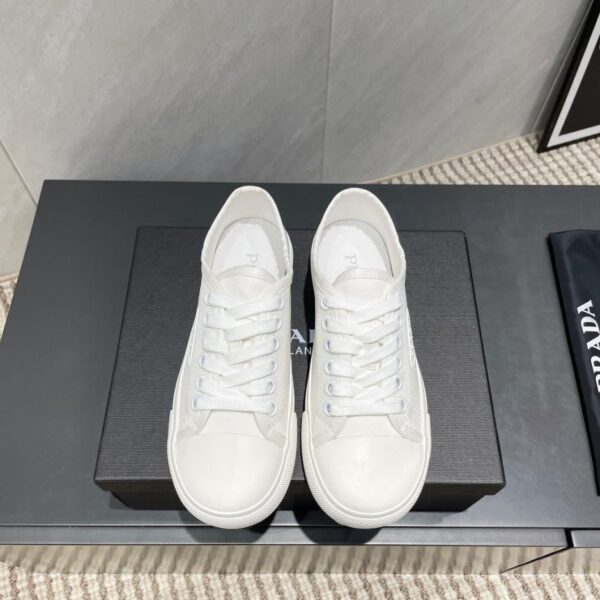 repliche,replica,perfette,siti di,affidabili,migliori siti,dove comprare,1:1,scarpe da ginnastica 《Edizione esclusiva》 Scarpe casual estive in tela con plateau PRADA (RFI)
