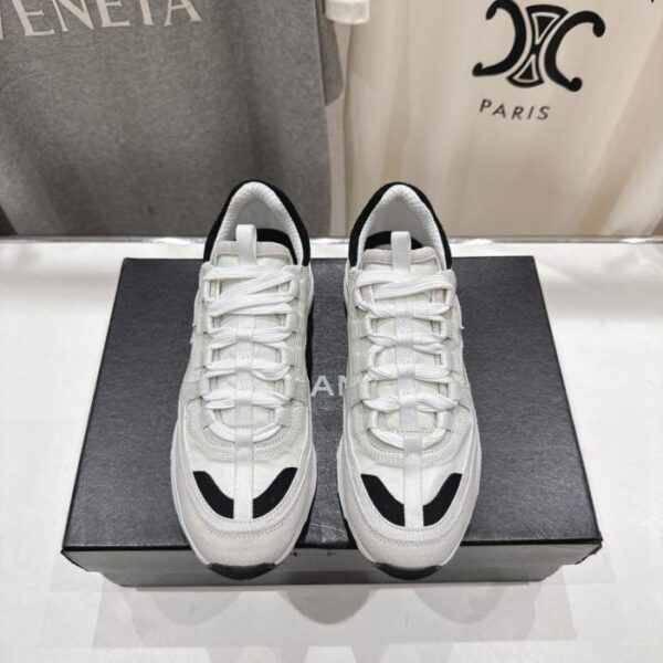 repliche,replica,perfette,siti di,affidabili,migliori siti,dove comprare,1:1,scarpe da ginnastica Nuove scarpe panda stringate di Chanel, scarpe casual, scarpe bianche, scarpe da ginnastica, scarpe biscotto, versione top (BA1NL)