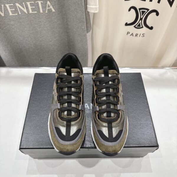 repliche,replica,perfette,siti di,affidabili,migliori siti,dove comprare,1:1,scarpe da ginnastica Le nuove scarpe panda stringate di Chanel, scarpe casual, scarpe bianche, sneakers, scarpe biscotto di alta gamma (RHZAN)