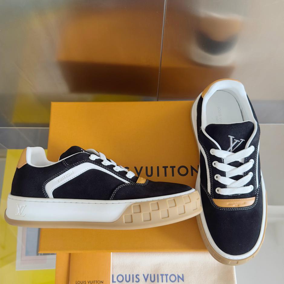 repliche,replica,perfette,siti di,affidabili,migliori siti,dove comprare,1:1,scarpe da ginnastica L’ultimo modello presentato in passerella da Louis Vuitton, la serie Tilted, è una sneaker casual con suola spessa nella versione top (D9JV7). repliche,replica,perfette,siti di,affidabili,migliori siti,dove comprare,1:1,scarpe da ginnastica L’ultimo modello presentato in passerella da Louis Vuitton, la serie Tilted, è una sneaker casual con suola spessa nella versione top (D9JV7).
