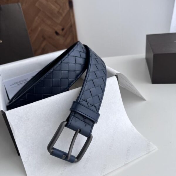 repliche,replica,perfette,siti di,affidabili,migliori siti,dove comprare,1:1,scarpe da ginnastica Cintura intrecciata da uomo BV New Intreccio in pelle di vitello opaca italiana (Q6UPT)