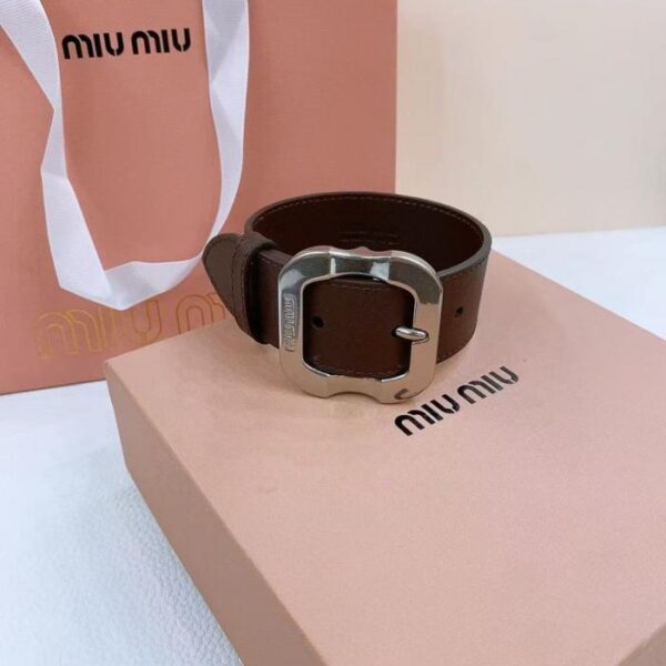 repliche,replica,perfette,siti di,affidabili,migliori siti,dove comprare,1:1,scarpe da ginnastica Cintura in pelle Miu Miu Armband 3,4 cm (1WNPH)