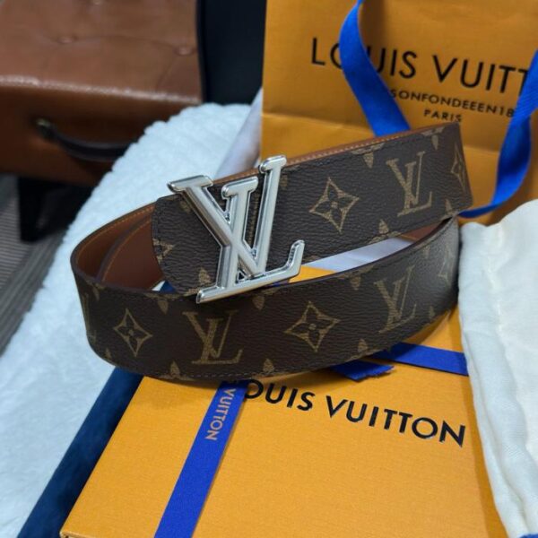 repliche,replica,perfette,siti di,affidabili,migliori siti,dove comprare,1:1,scarpe da ginnastica LV Louis Vuitton M8846 Monogramma nero Larghezza 4,0 cm Nuova fibbia boutique LV (AOZ8S)