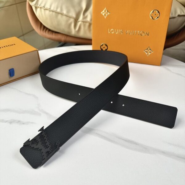 repliche,replica,perfette,siti di,affidabili,migliori siti,dove comprare,1:1,scarpe da ginnastica Cintura originale da uomo LOUIS VUITTON nuova, larghezza 40 mm (4SUH1)
