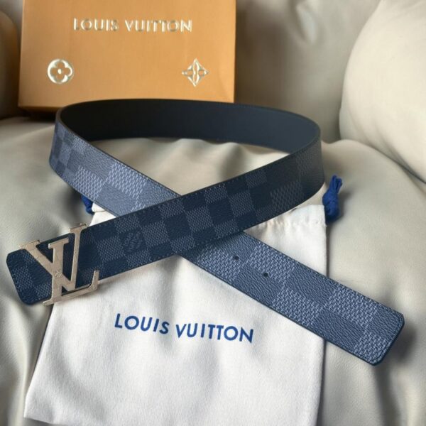 repliche,replica,perfette,siti di,affidabili,migliori siti,dove comprare,1:1,scarpe da ginnastica LOUIS VUITTON Nuova cintura originale LV larghezza 40 mm (ZOZVJ)
