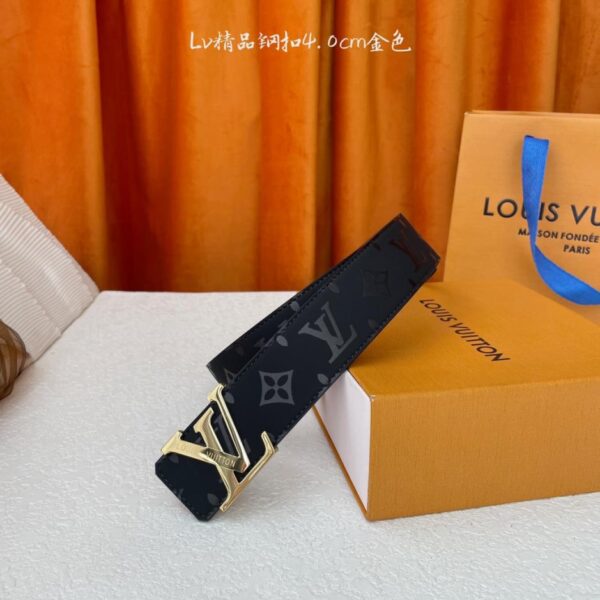 repliche,replica,perfette,siti di,affidabili,migliori siti,dove comprare,1:1,scarpe da ginnastica Louis Vuitton: qualità classica e originale. Un lato presenta una stampa classica, l’altro una trama semplice. Fibbia originale in acciaio di alta qualità, larga 4,0 cm (JDWV7).