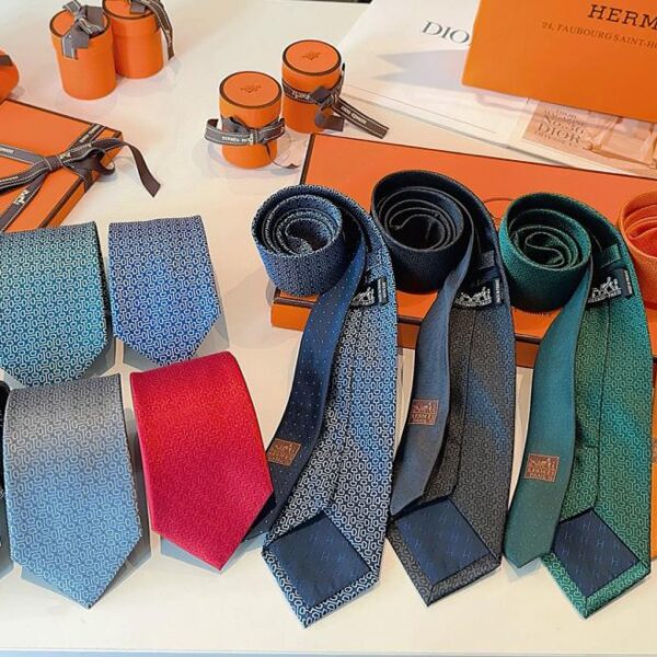 repliche,replica,perfette,siti di,affidabili,migliori siti,dove comprare,1:1,scarpe da ginnastica Nuova collezione di cravatte da uomo Hermès, 100% seta twill di prima qualità, personalizzazione fatta a mano (JWX0Q)