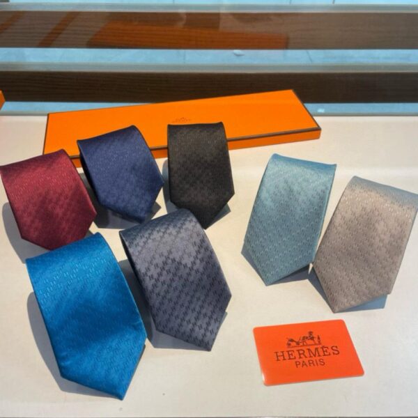 repliche,replica,perfette,siti di,affidabili,migliori siti,dove comprare,1:1,scarpe da ginnastica Cravatta Hermès da uomo Diamond H Plaid, nuova serie, 100% seta twill, personalizzazione fatta a mano (ZZJE4)