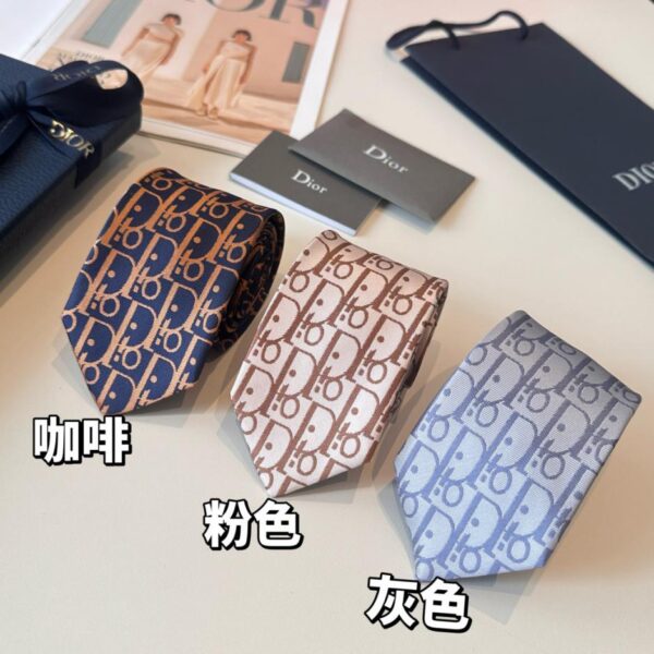 repliche,replica,perfette,siti di,affidabili,migliori siti,dove comprare,1:1,scarpe da ginnastica Cravatta Dior New Tie Dior da uomo con colletto CD (WDYD9)