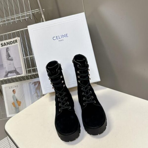 repliche,replica,perfette,siti di,affidabili,migliori siti,dove comprare,1:1,scarpe da ginnastica Gli ultimi stivali Martin di CELINE in passerella autunnali e invernali (G4KNK)