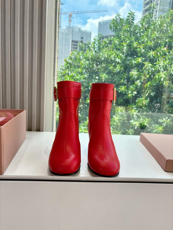 repliche,replica,perfette,siti di,affidabili,migliori siti,dove comprare,1:1,scarpe da ginnastica Stivali da passerella autunno/inverno G126 MIUMIU 25 (Q95) repliche,replica,perfette,siti di,affidabili,migliori siti,dove comprare,1:1,scarpe da ginnastica Stivali da passerella autunno/inverno G126 MIUMIU 25 (Q95)