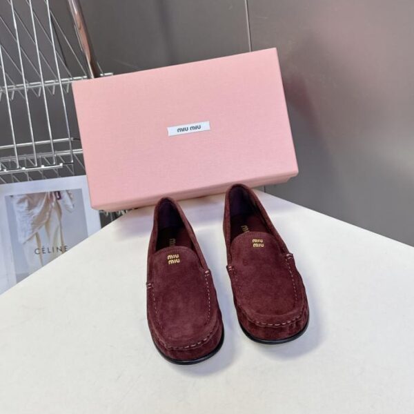 repliche,replica,perfette,siti di,affidabili,migliori siti,dove comprare,1:1,scarpe da ginnastica Mocassini modello autunno-inverno di MiuMiu (Z9F9K)