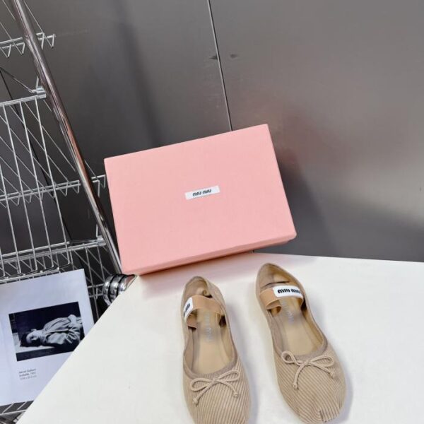 repliche,replica,perfette,siti di,affidabili,migliori siti,dove comprare,1:1,scarpe da ginnastica Scarpe da ballo classiche MiuMiu (I923V)