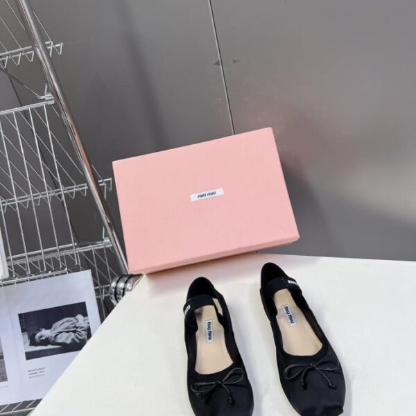 repliche,replica,perfette,siti di,affidabili,migliori siti,dove comprare,1:1,scarpe da ginnastica Scarpe da ballo classiche MiuMiu (ID800)