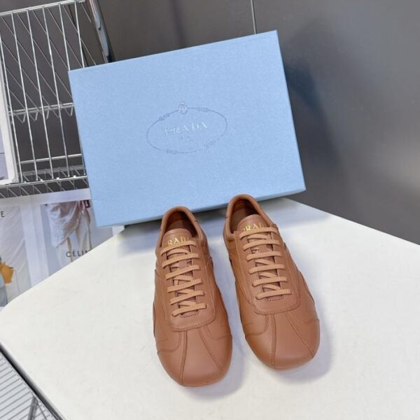 repliche,replica,perfette,siti di,affidabili,migliori siti,dove comprare,1:1,scarpe da ginnastica Le ultime scarpe retrò da coppia di PRADA (IXYMO)