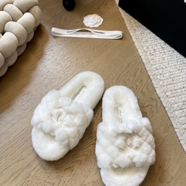 repliche,replica,perfette,siti di,affidabili,migliori siti,dove comprare,1:1,scarpe da ginnastica Nuove pantofole in lana d’agnello Chanel (HSJSW)