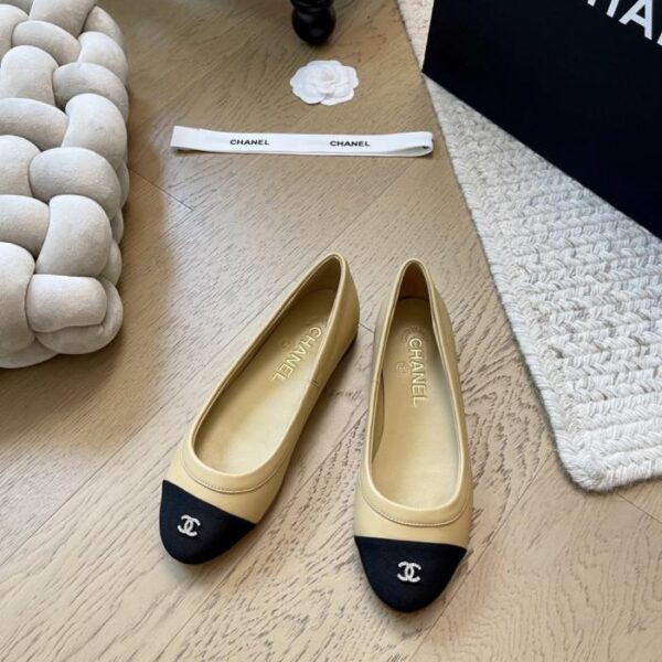 repliche,replica,perfette,siti di,affidabili,migliori siti,dove comprare,1:1,scarpe da ginnastica Chanel nuova serie vintage scarpe singole versione top (8ZFMB)