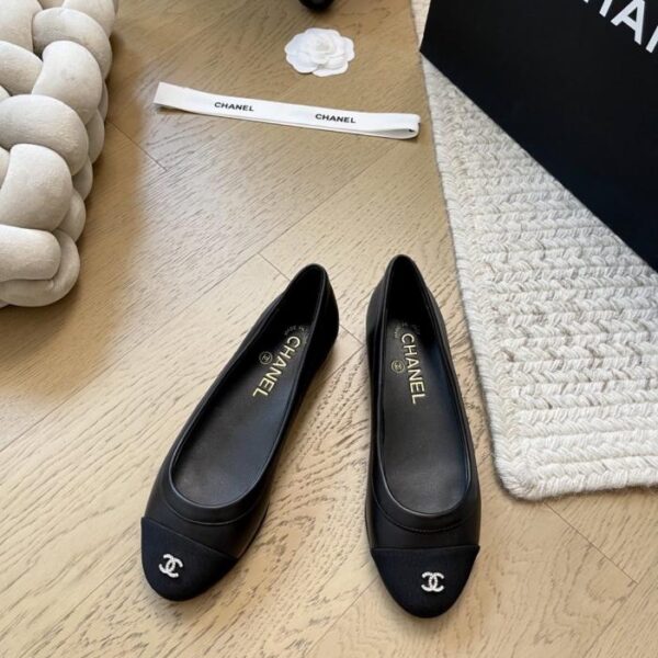 repliche,replica,perfette,siti di,affidabili,migliori siti,dove comprare,1:1,scarpe da ginnastica Scarpe singole della nuova serie vintage Chanel, versione top (FQNU2)