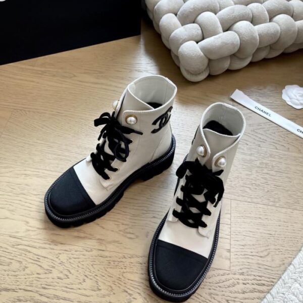repliche,replica,perfette,siti di,affidabili,migliori siti,dove comprare,1:1,scarpe da ginnastica Chanel 25k nuovi stivaletti Martin versione top (VL169)