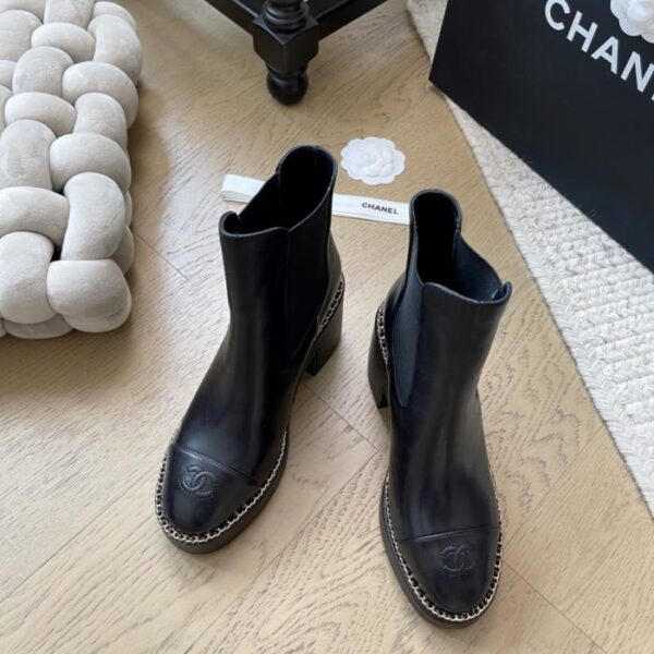 repliche,replica,perfette,siti di,affidabili,migliori siti,dove comprare,1:1,scarpe da ginnastica Chanel 25K autunno e inverno nuovi stivaletti con tacco spesso versione top (QS6WJ)